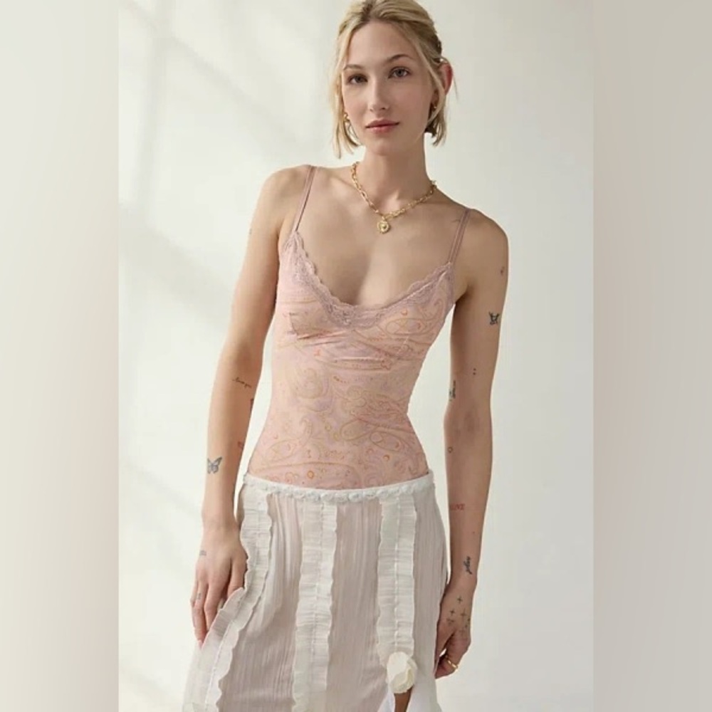 NWT OUT FROM UNDER Felicia Paisley Bodysuit